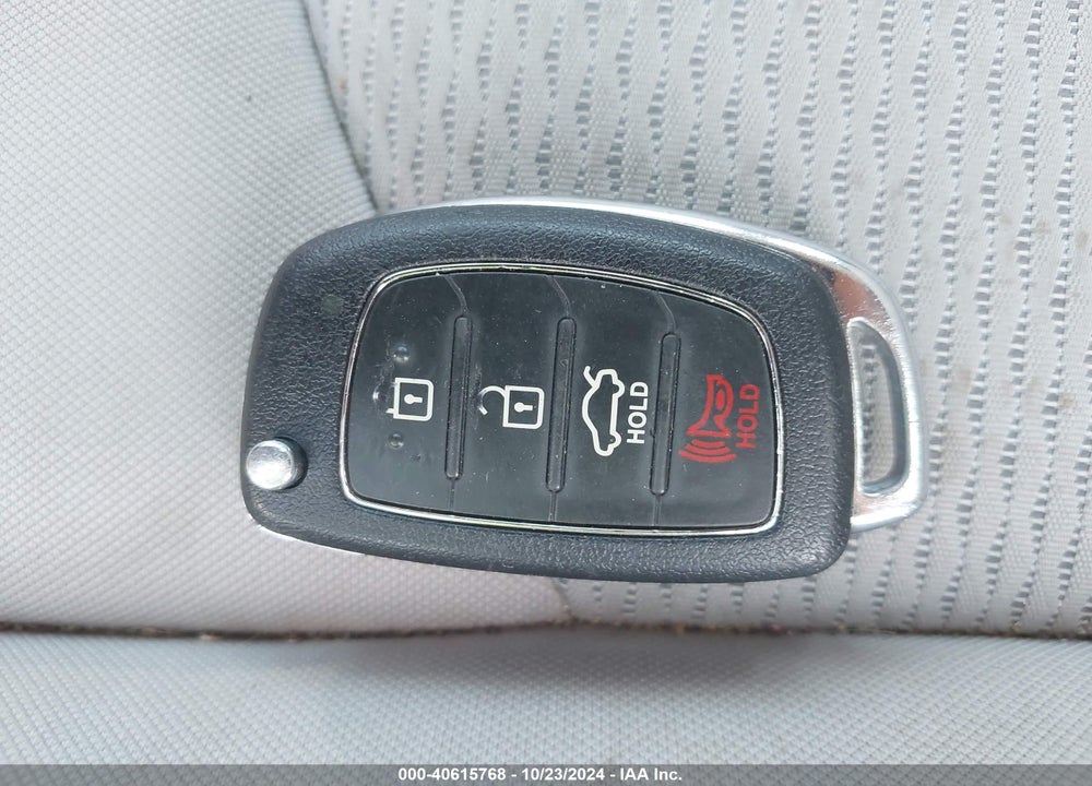 2017 HYUNDAI SONATA VIN: 5NPE24AF8HH438063