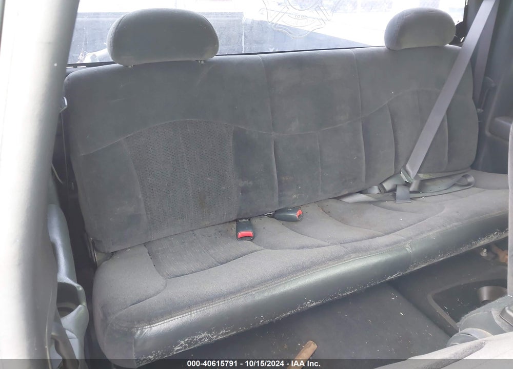 2000 CHEVROLET SILVERADO 1500 LS VIN: 2GCEC19T3Y1220961