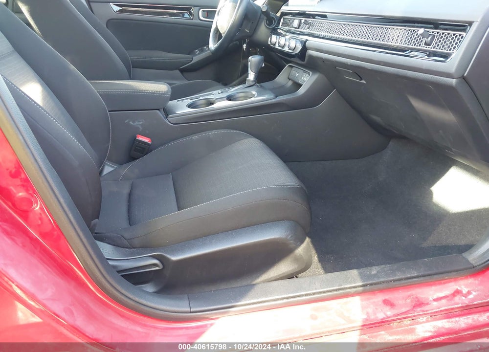 2022 HONDA CIVIC EX VIN: 2HGFE1F7XNH306472