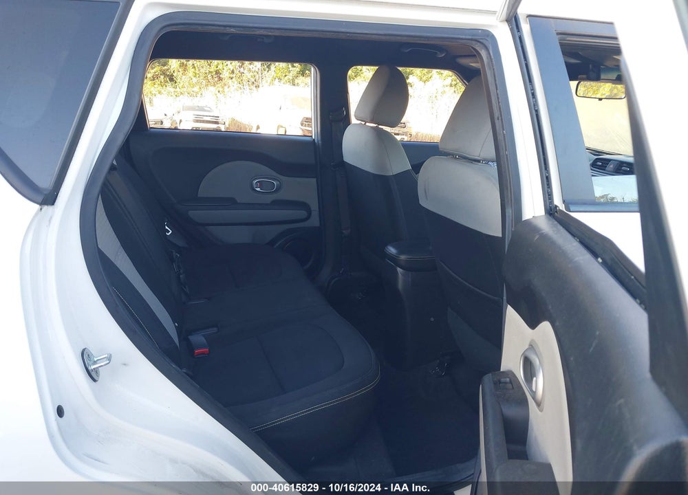 2015 KIA SOUL VIN: KNDJP3A52F7212247