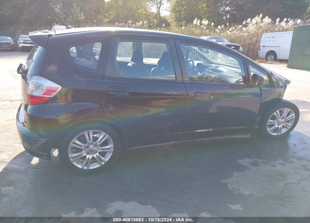 2009 HONDA FIT SPORT VIN: JHMGE88439S029790
