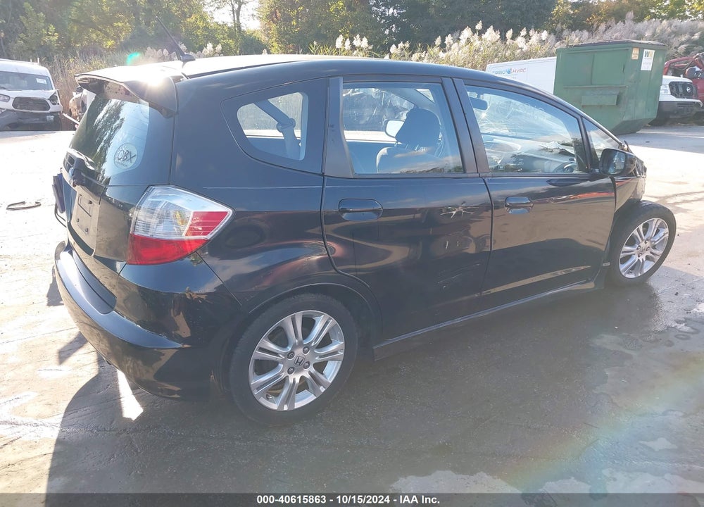 2009 HONDA FIT SPORT VIN: JHMGE88439S029790