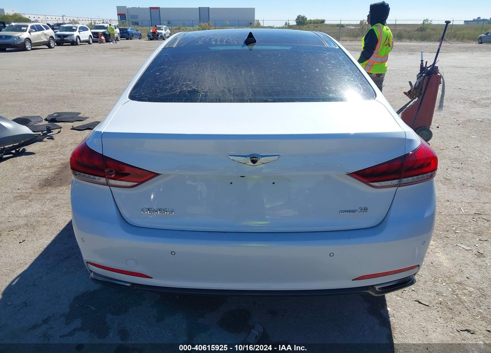 2015 HYUNDAI GENESIS 3.8 VIN: KMHGN4JE3FU097225