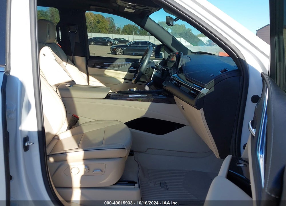 2023 CADILLAC ESCALADE ESV 4WD PREMIUM LUXURY VIN: 1GYS4LKL7PR361196