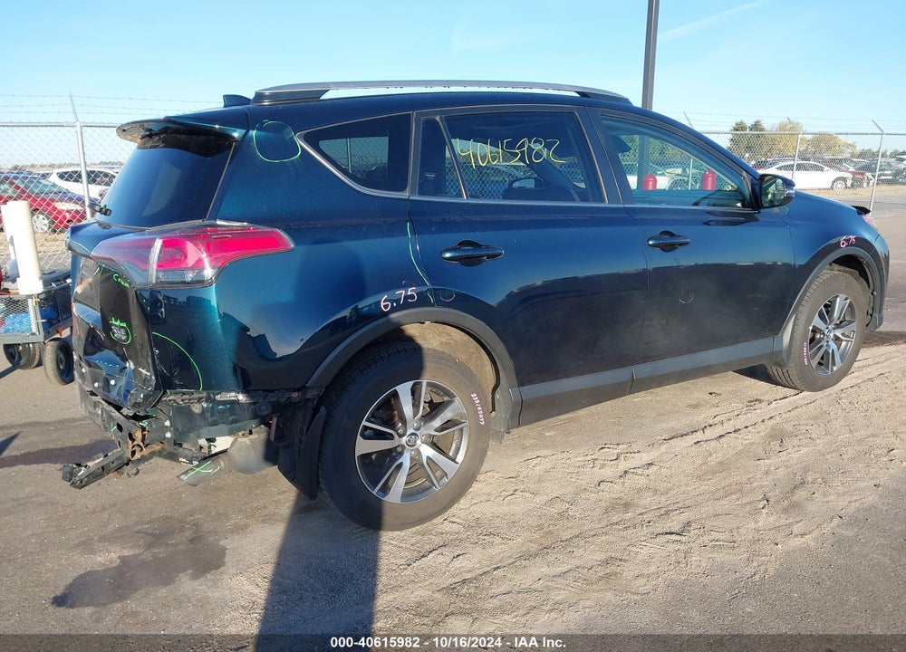 2017 TOYOTA RAV4 XLE VIN: JTMRFREV7HJ701297
