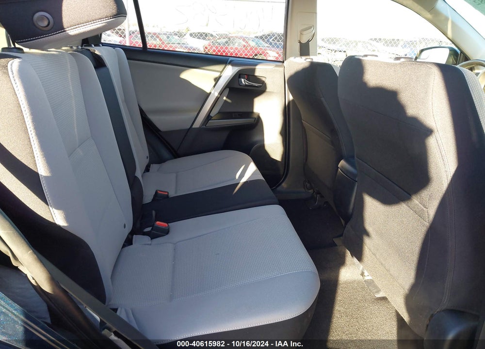 2017 TOYOTA RAV4 XLE VIN: JTMRFREV7HJ701297