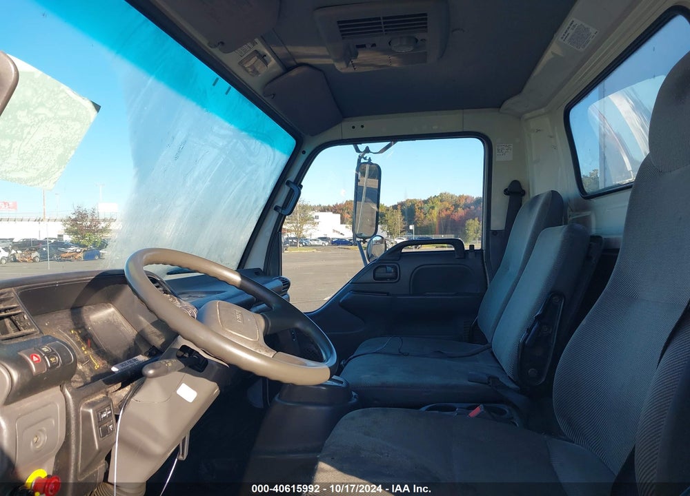 2005 ISUZU W3S042 NPR DSL REG VIN: JALB4B16857004743