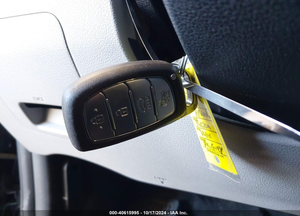 2019 HYUNDAI TUCSON VALUE VIN: KM8J33A41KU065445
