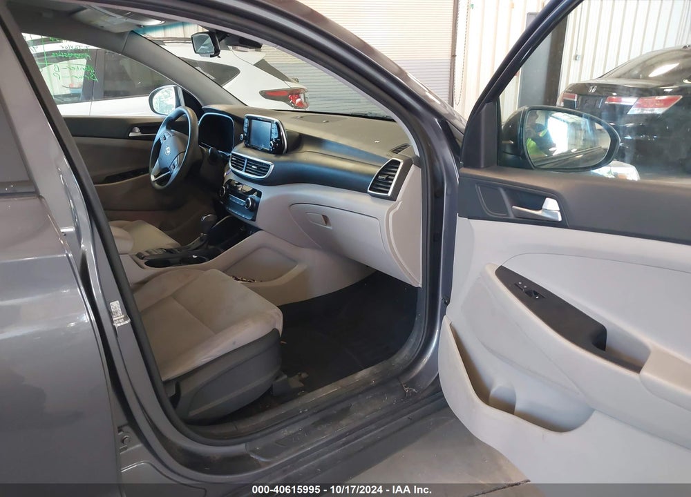 2019 HYUNDAI TUCSON VALUE VIN: KM8J33A41KU065445