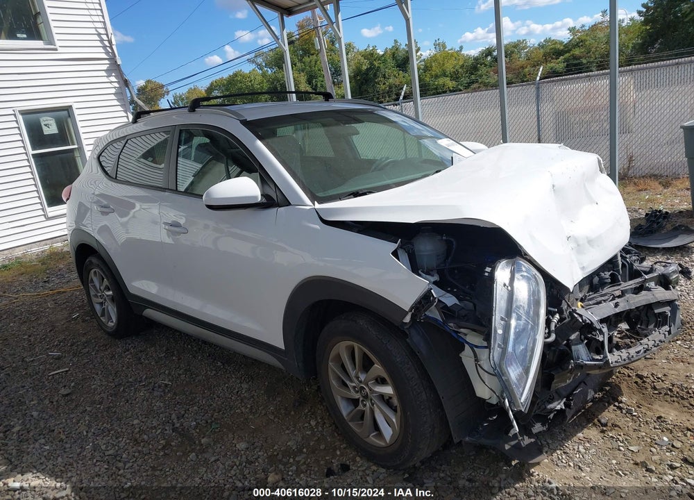 2017 HYUNDAI TUCSON SE VIN: KM8J33A47HU407490