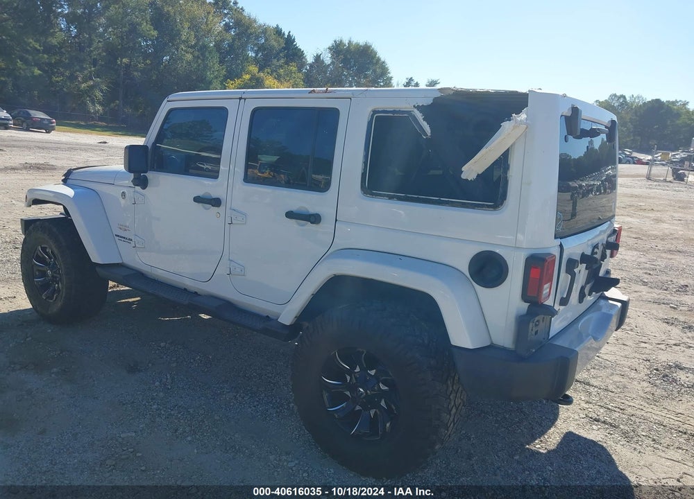 2015 JEEP WRANGLER UNLIMITED SAHARA VIN: 1C4BJWEG2FL629488