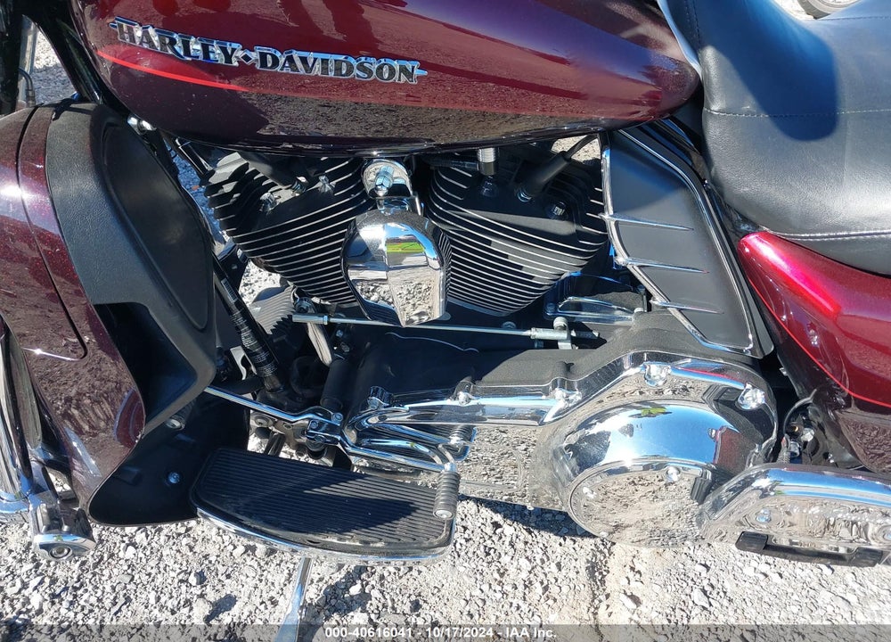 2014 HARLEY-DAVIDSON FLHTK ELECTRA GLIDE ULTRA LTD VIN: 1HD1KEL17EB606664