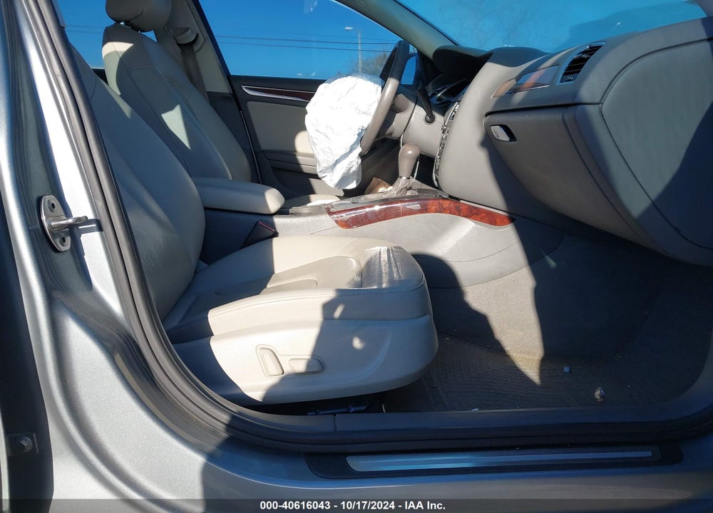 2011 AUDI A4 2.0T PREMIUM VIN: WAUAFAFL3BN049545