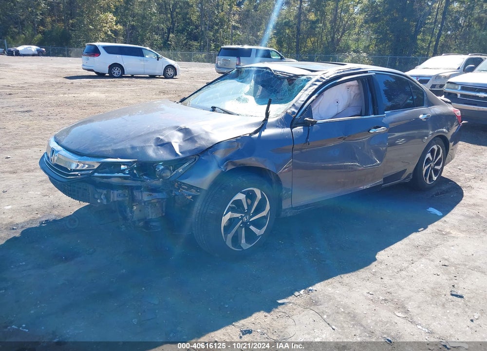 2017 HONDA ACCORD EX-L VIN: 1HGCR2F88HA056111