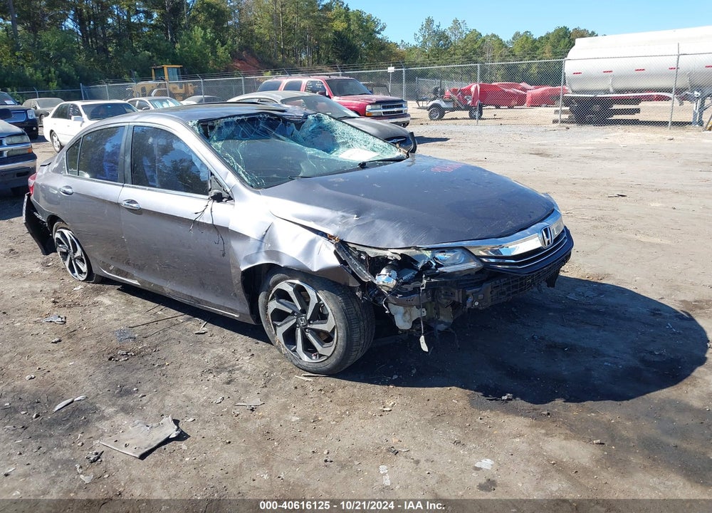 2017 HONDA ACCORD EX-L VIN: 1HGCR2F88HA056111