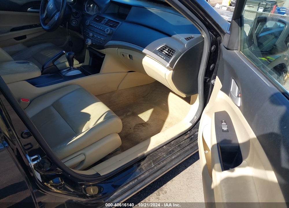 2012 HONDA ACCORD 2.4 SE VIN: 1HGCP2F68CA098842