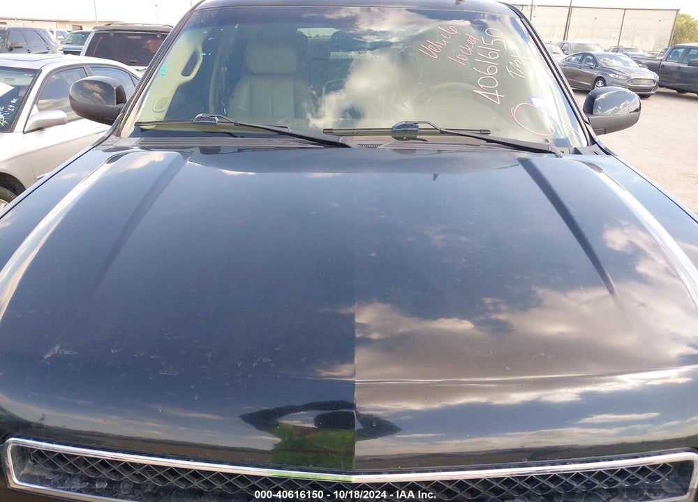 2011 CHEVROLET TAHOE LT VIN: 1GNSKBE0XBR109787