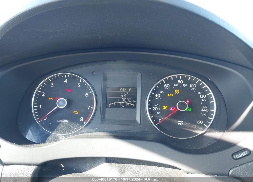 2013 VOLKSWAGEN JETTA 2.5L SE VIN: 3VWDX7AJXDM355433