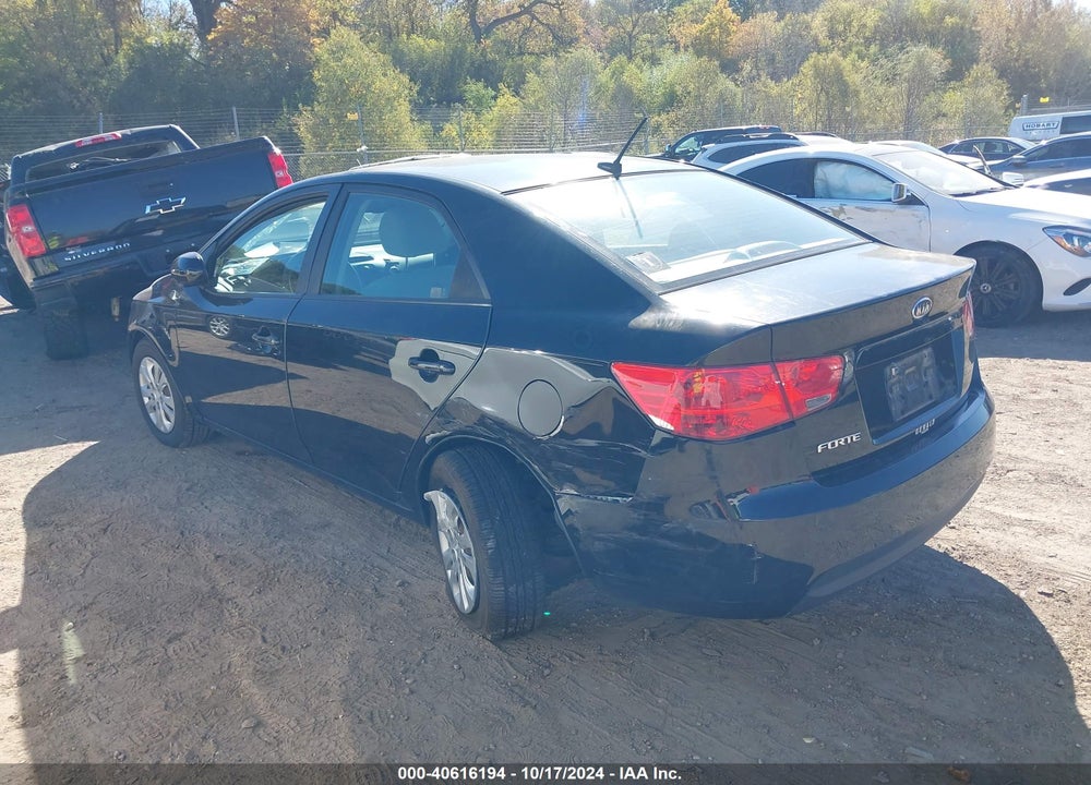2011 KIA FORTE LX VIN: KNAFT4A24B5331188