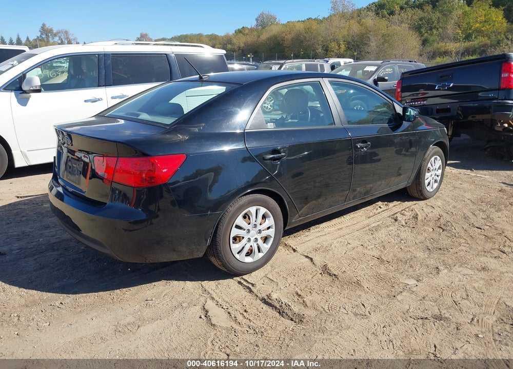 2011 KIA FORTE LX VIN: KNAFT4A24B5331188