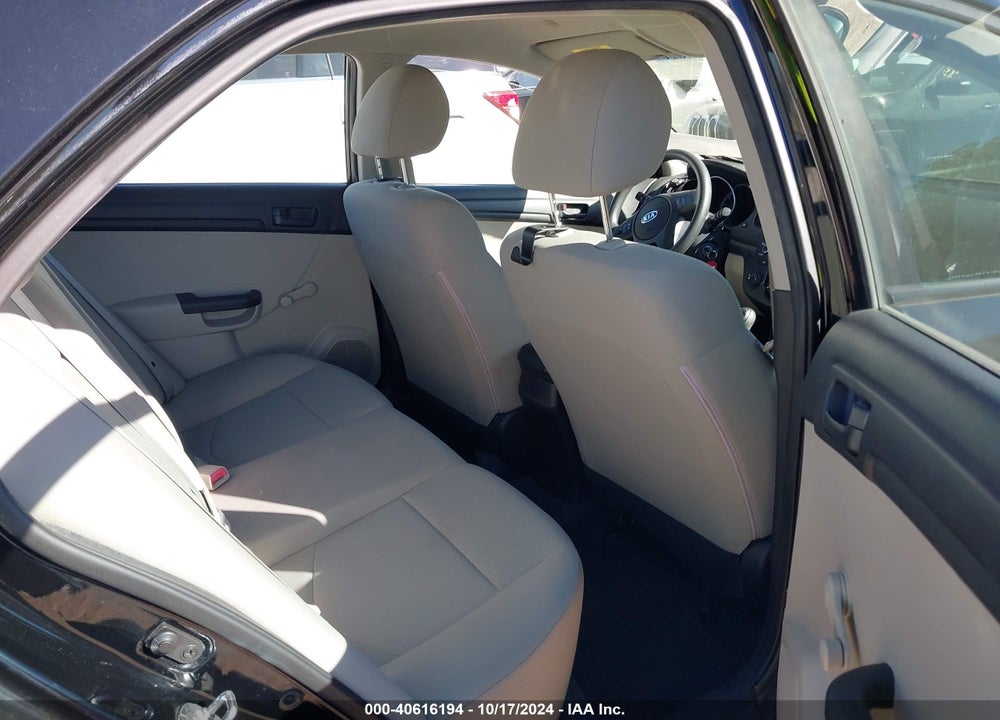 2011 KIA FORTE LX VIN: KNAFT4A24B5331188