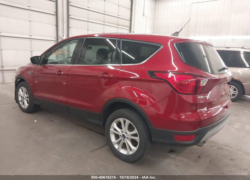 2019 FORD ESCAPE SE VIN: 1FMCU9GD4KUA92249