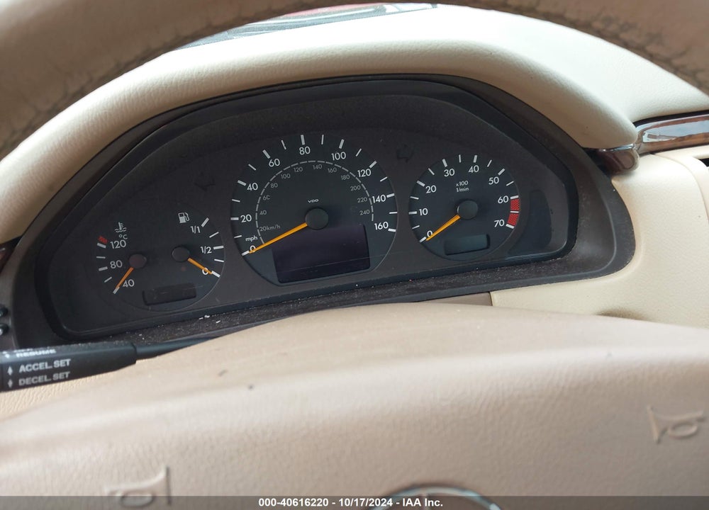 2000 MERCEDES-BENZ E 320 VIN: WDBJF65J6YB162169