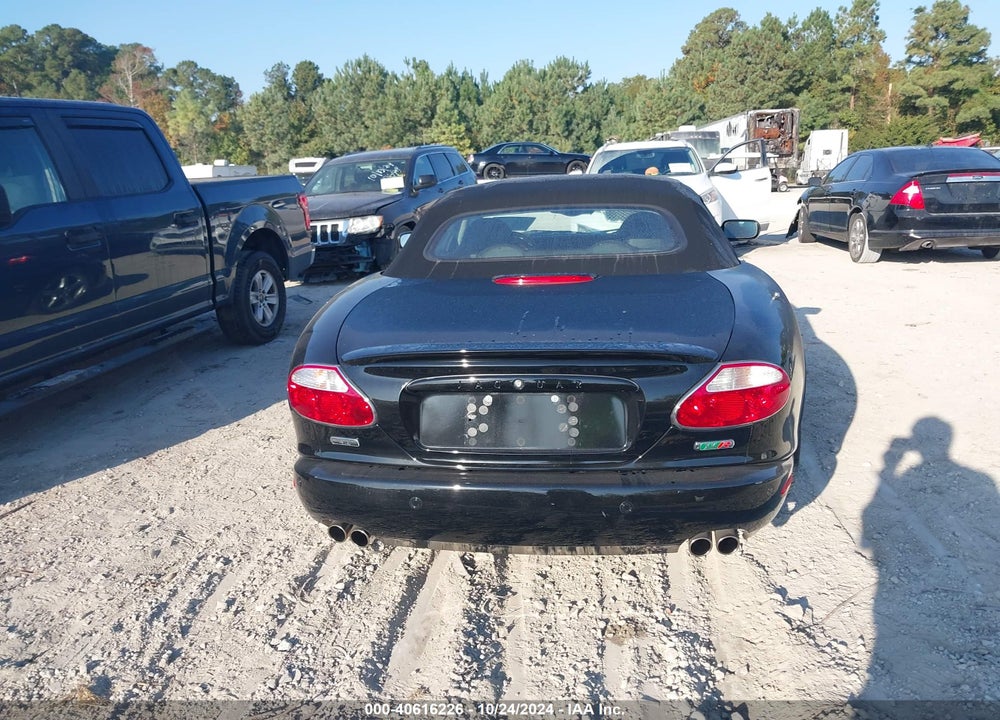 2006 JAGUAR XKR VIN: SAJDA42B463A44776