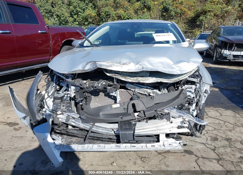 2022 TOYOTA COROLLA LE VIN: JTDEPMAE7NJ219641