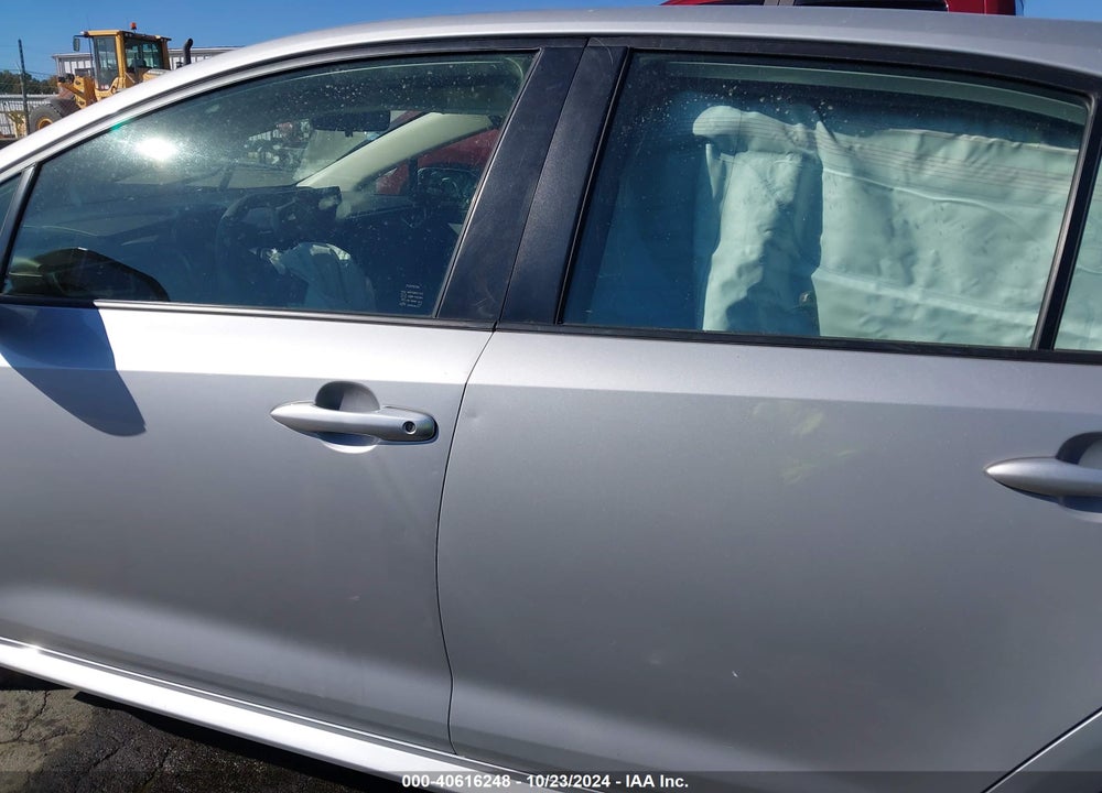2022 TOYOTA COROLLA LE VIN: JTDEPMAE7NJ219641