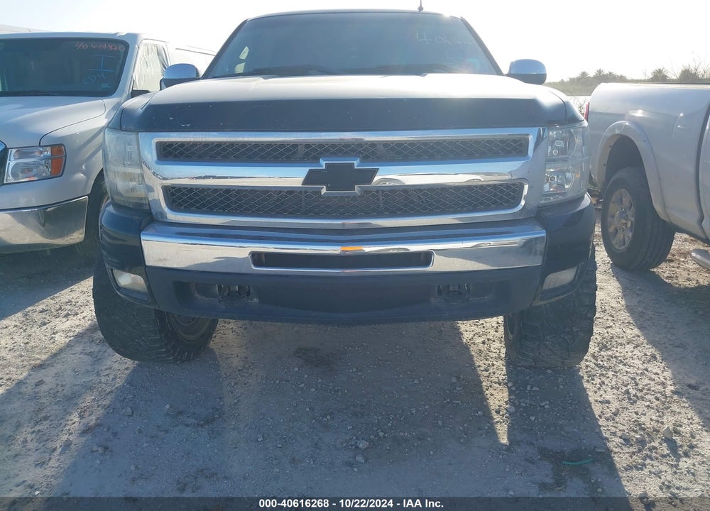 2011 CHEVROLET SILVERADO 1500 LT VIN: 3GCPKSE35BG162101