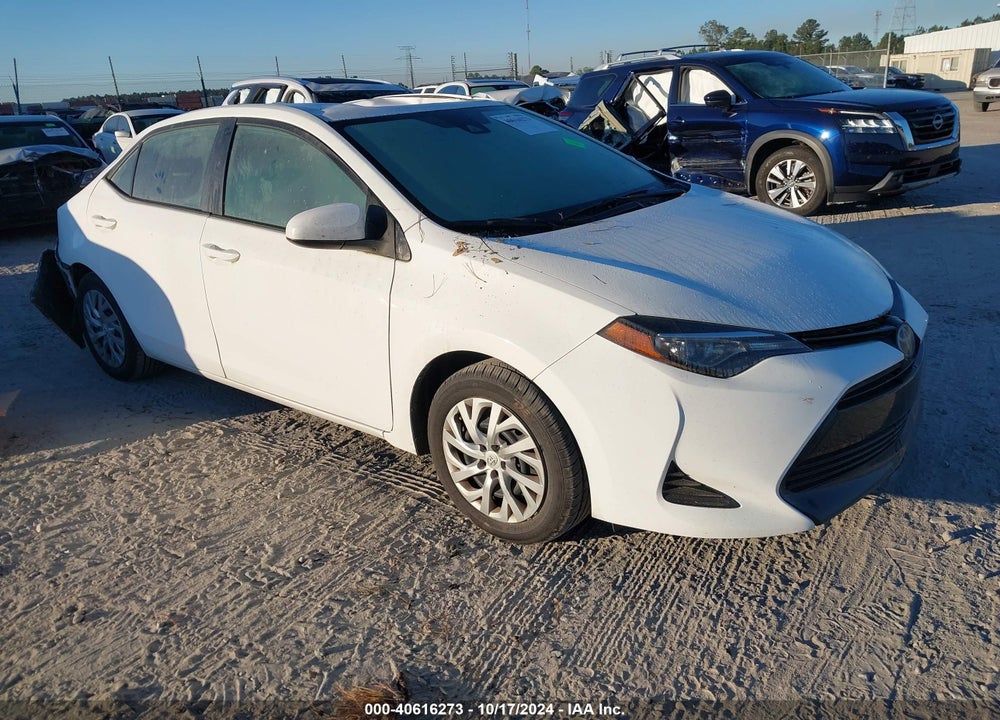 2018 TOYOTA COROLLA LE VIN: 5YFBURHE0JP807336