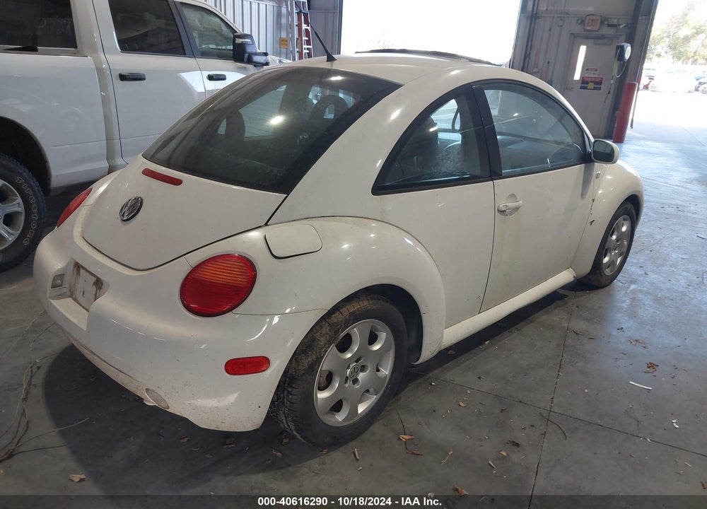 2002 VOLKSWAGEN NEW BEETLE GLS VIN: 3VWCB21C82M405175