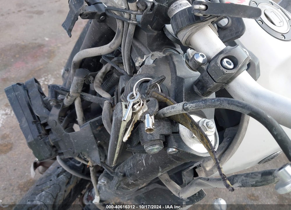 2019 YAMAHA MT09 VIN: JYARN53E4KA005725