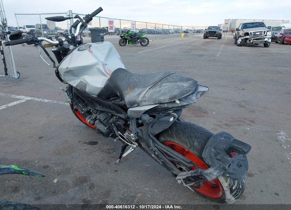 2019 YAMAHA MT09 VIN: JYARN53E4KA005725