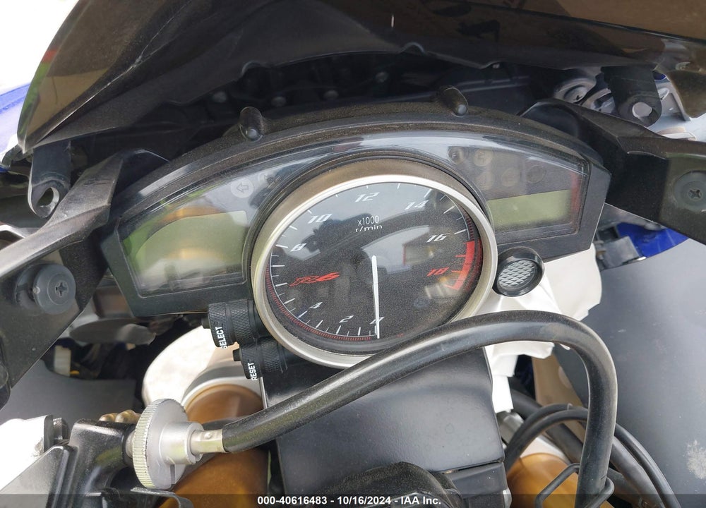 2012 YAMAHA YZFR6 C VIN: JYARJ16Y2CA006125