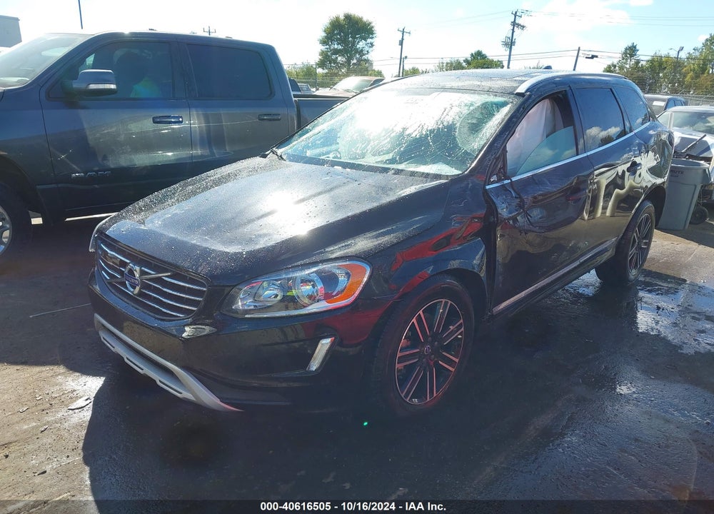 2017 VOLVO XC60 T5 DYNAMIC VIN: YV440MRR7H2160741