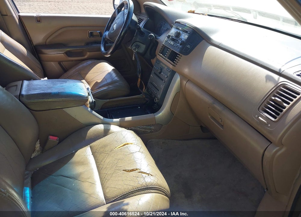 2005 HONDA PILOT EX-L VIN: 2HKYF18625H504608
