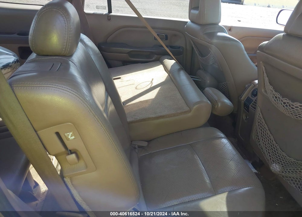 2005 HONDA PILOT EX-L VIN: 2HKYF18625H504608