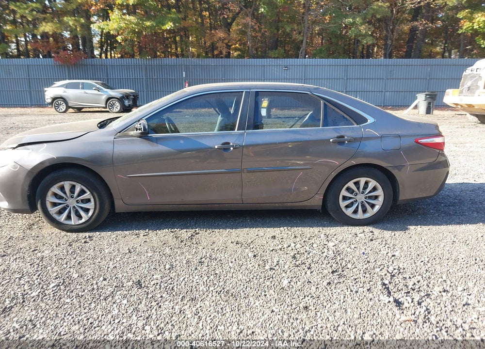 2016 TOYOTA CAMRY LE VIN: 4T4BF1FK7GR583757