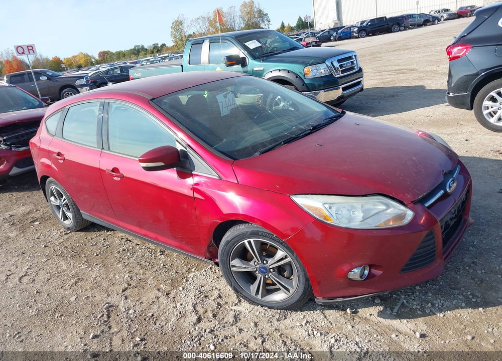 2014 FORD FOCUS SE VIN: 1FADP3K2XEL412385