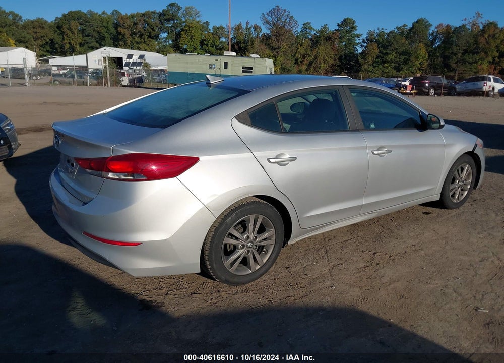 2017 HYUNDAI ELANTRA VIN: 5NPD84LF7HH038325