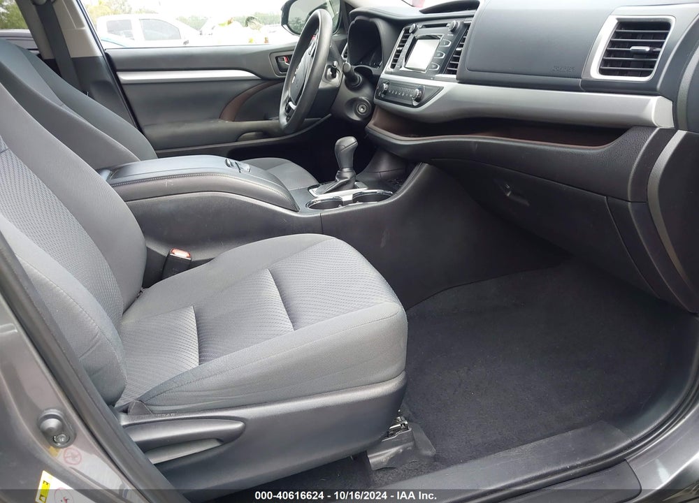 2019 TOYOTA HIGHLANDER LE VIN: 5TDBZRFHXKS972253