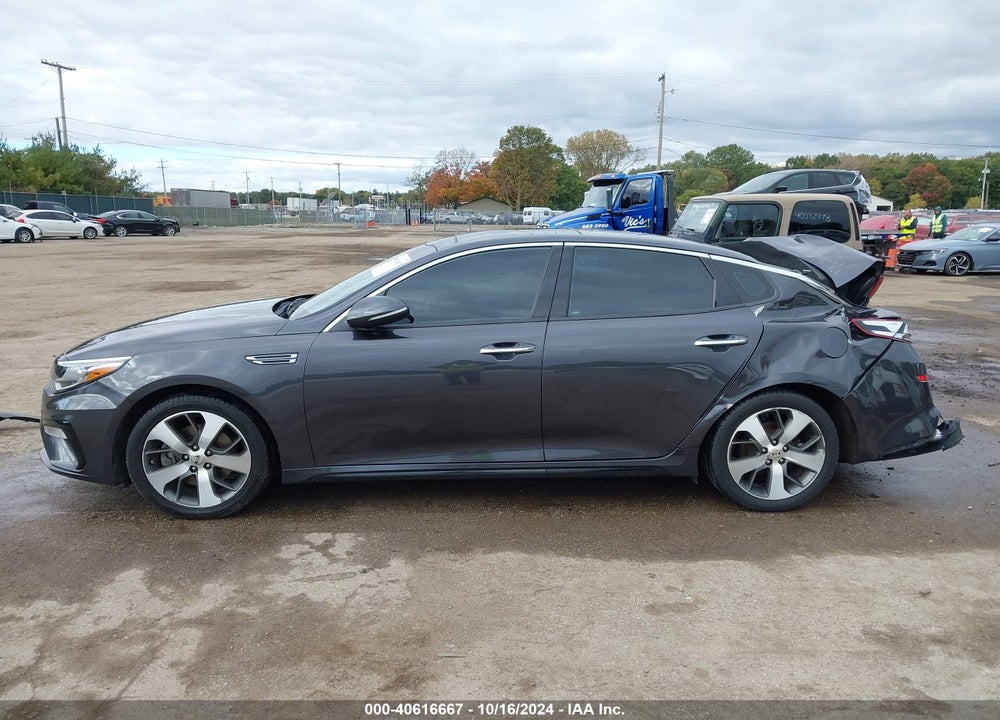 2019 KIA OPTIMA S VIN: 5XXGT4L38KG325547