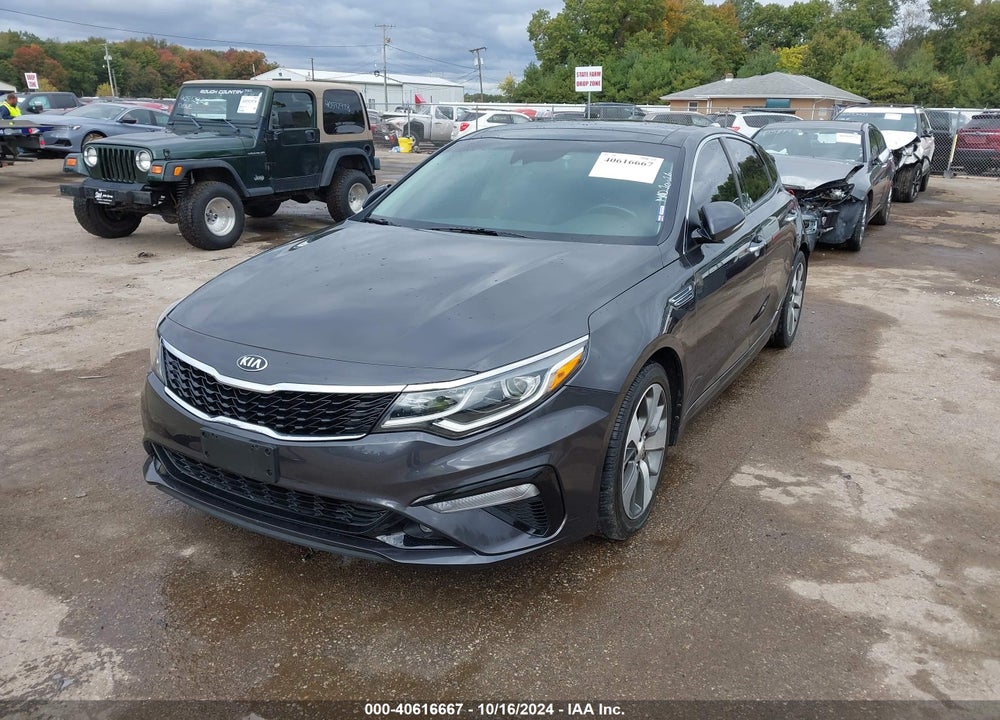 2019 KIA OPTIMA S VIN: 5XXGT4L38KG325547