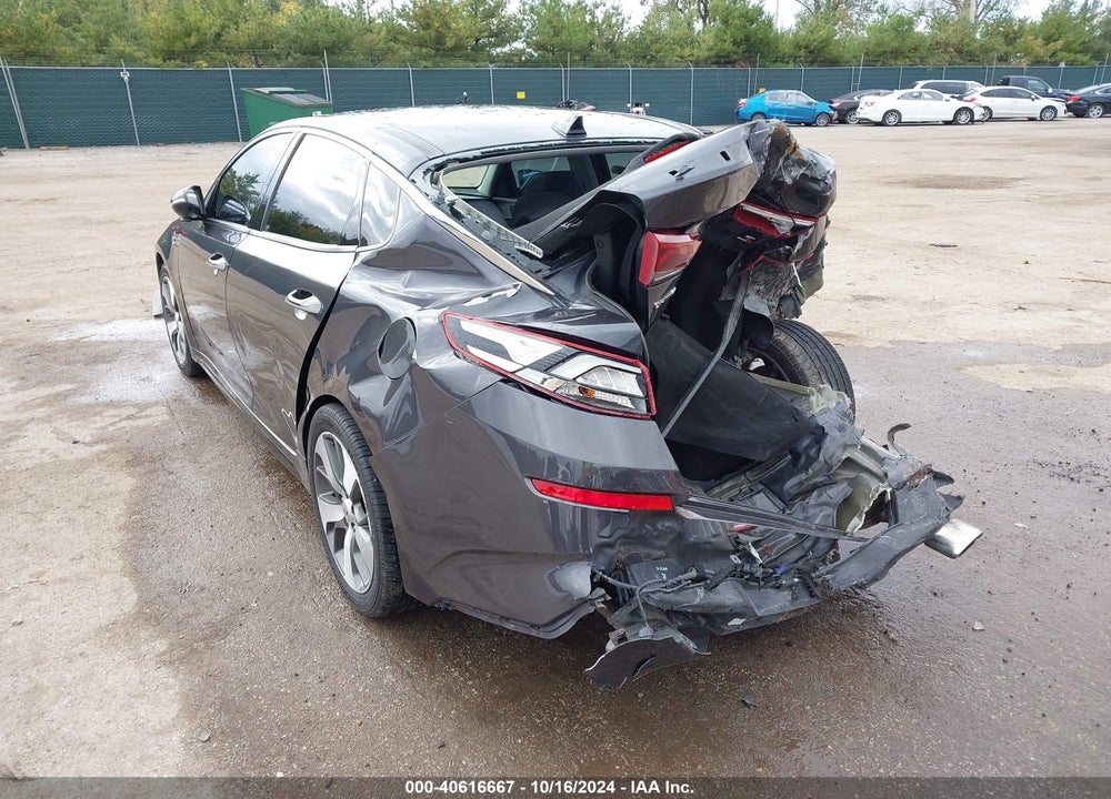 2019 KIA OPTIMA S VIN: 5XXGT4L38KG325547