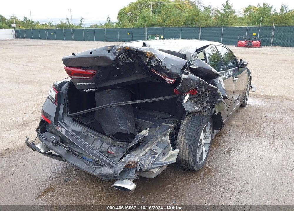 2019 KIA OPTIMA S VIN: 5XXGT4L38KG325547