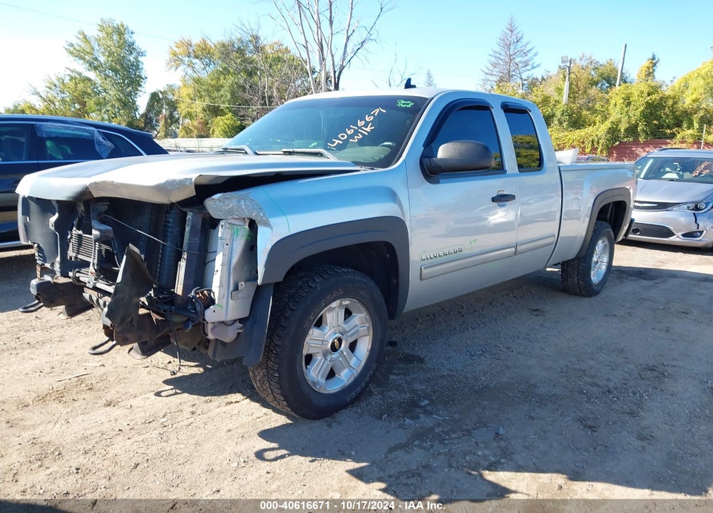 2011 CHEVROLET SILVERADO 1500 LT VIN: 1GCRKSE33BZ335591