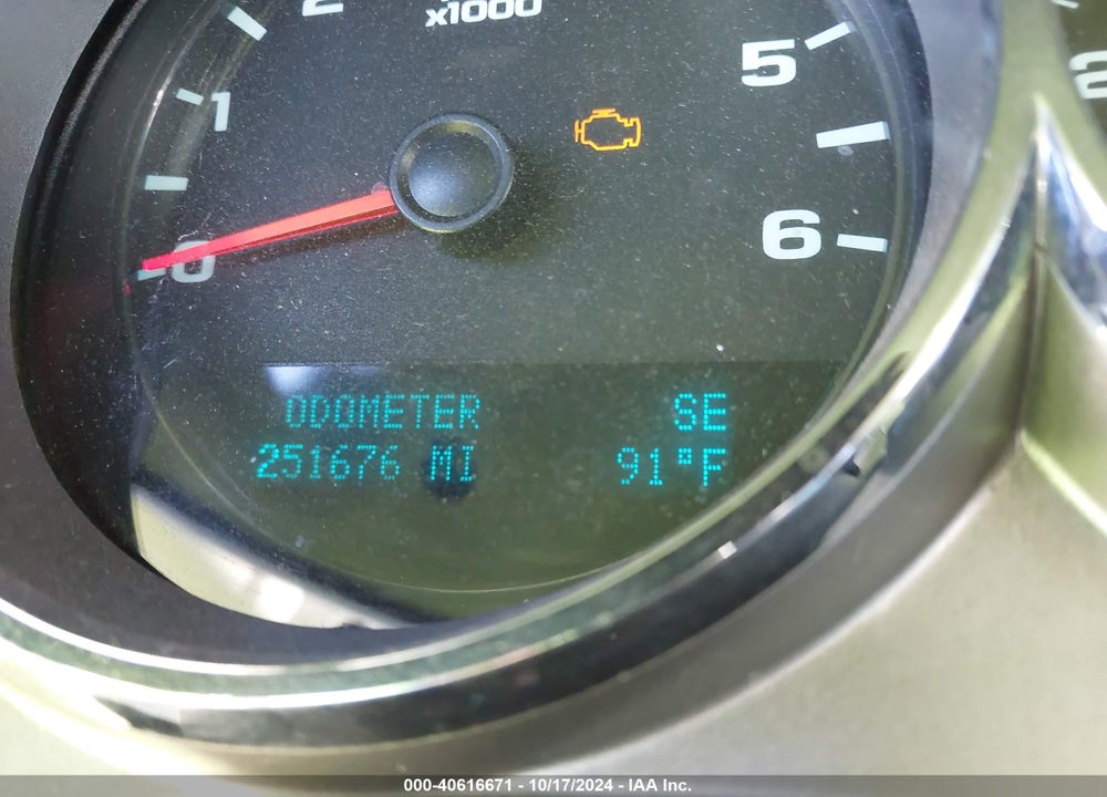 2011 CHEVROLET SILVERADO 1500 LT VIN: 1GCRKSE33BZ335591