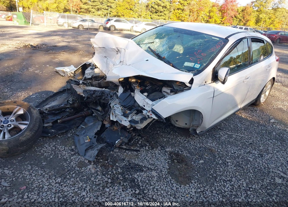 2014 FORD FOCUS SE VIN: 1FADP3K23EL158924